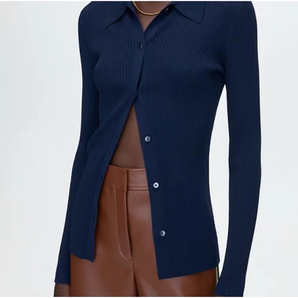 Aritzia - Babaton Finley Sweater